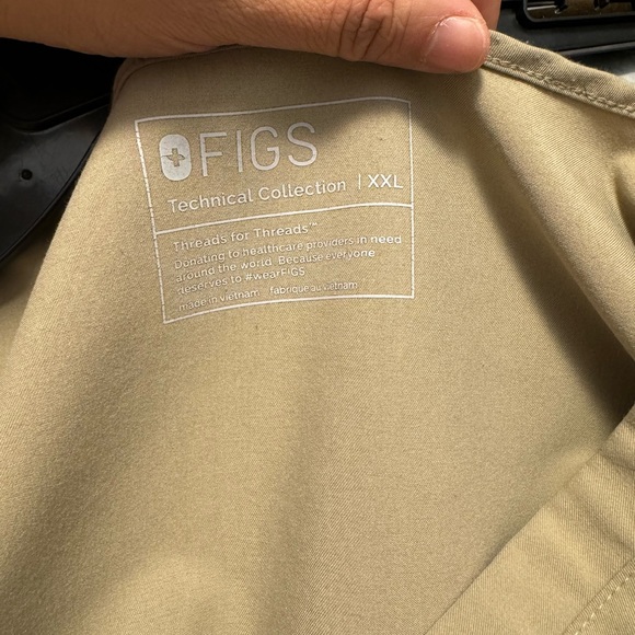 FIGS Scrub Set - Picture 3 of 6